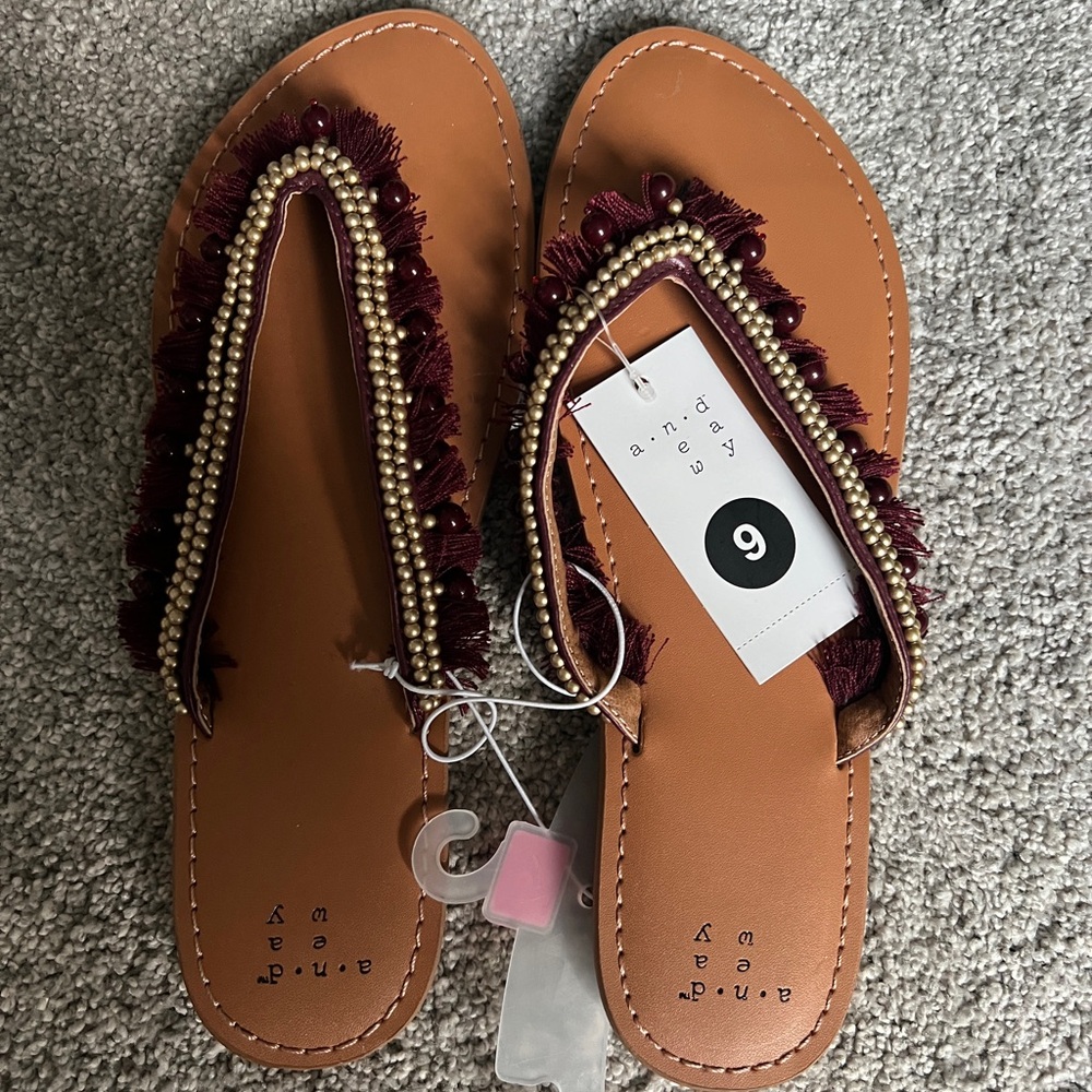 NWT! Women's Sandals with Maroon Fringe Accents